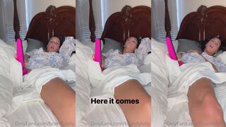 Brandy Billy Masturbating With Vibrator on Bed Onlyfans Leak